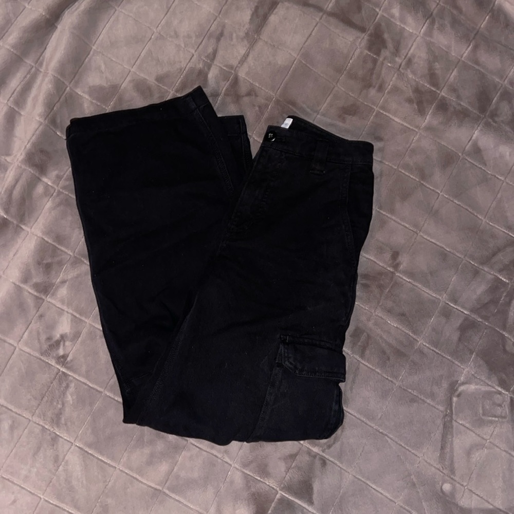Aritzia Cargos